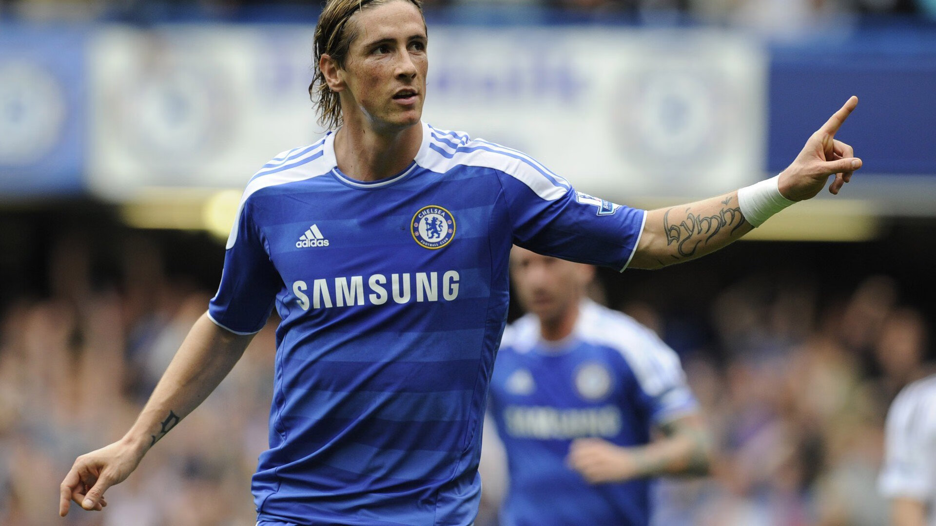 九游体育-赛事直播首次启用多角度视图极大提升观众沉浸感，多角度看赛场是哪个频道